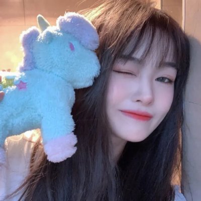 尼维尔内来的美女