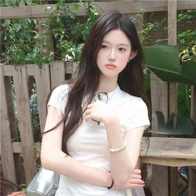 黄阿丽：小眼镜蛇